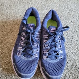 Nike LunarGlide 4 Sneaker